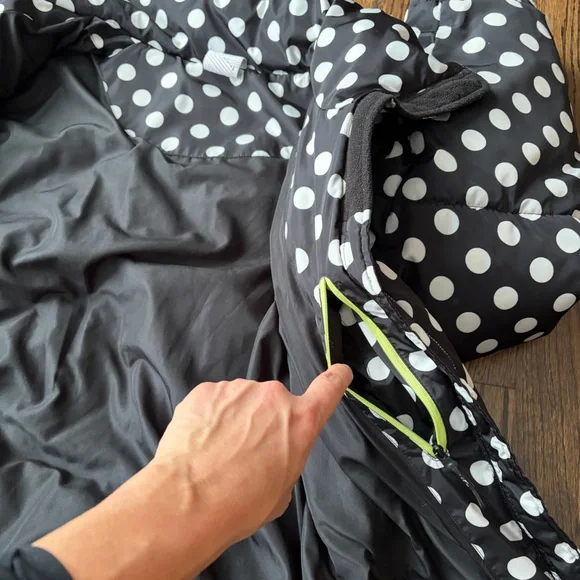 Noize Polka Dot Puffer from Anthropologie size M black and white - Picture 4 of 7